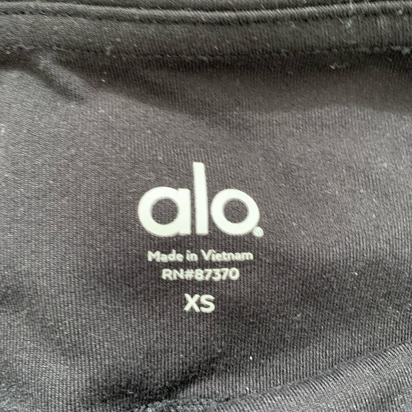 ALO leggings. Multi textured. Size XS - Picture 5 of 9